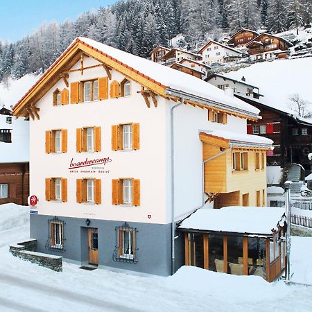 Boardercamp Laax - Swiss Mountain Hostel Ruschein Zewnętrze zdjęcie