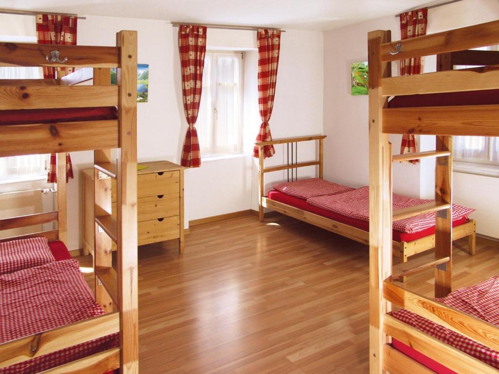 Boardercamp Laax - Swiss Mountain Hostel Ruschein Pokój zdjęcie